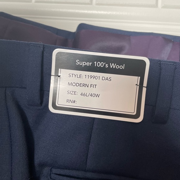 Navy Suit. 46L Jacket. 40 Pant - Picture 7 of 7